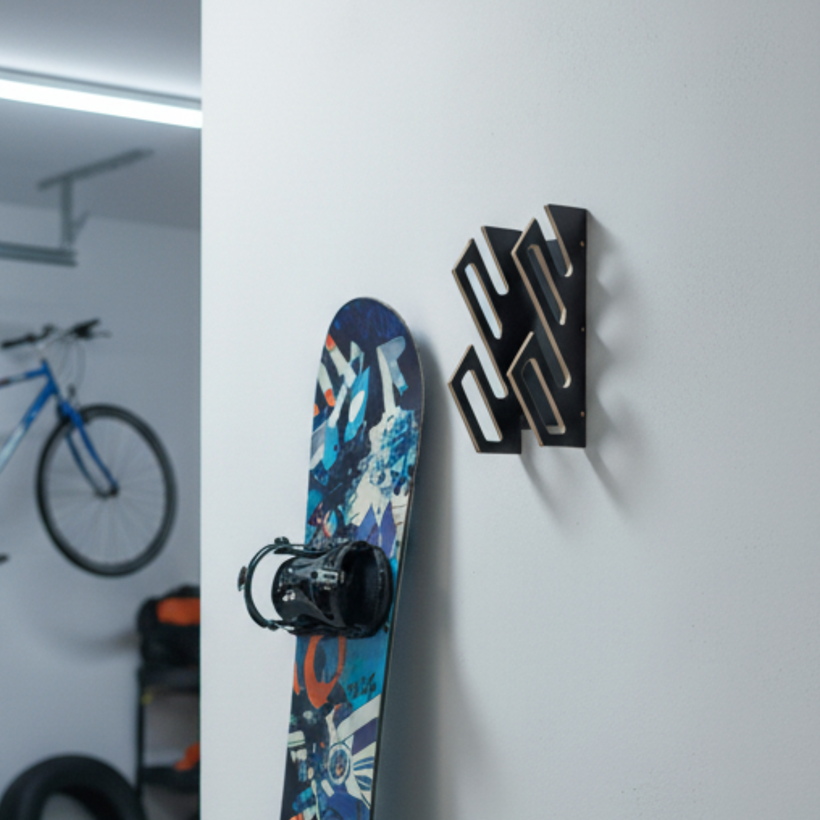 Snowboard holder