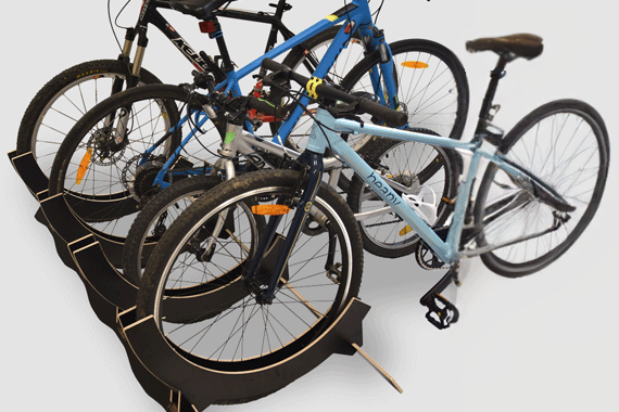 Verstellbarer Ständer für 4 Fahrräder